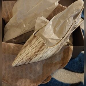 Elegant Snakeskin Pattern Women's Shoes